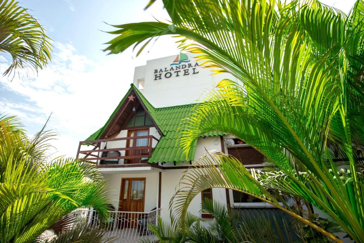 Hotel Balandra Manta Exterior photo